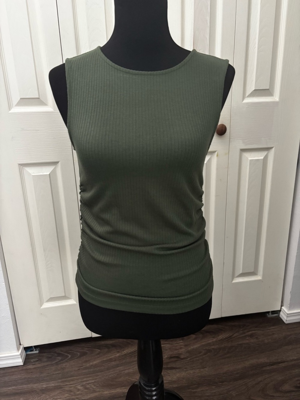 Old Navy Ribbed Sleeveless Tank in Olive
